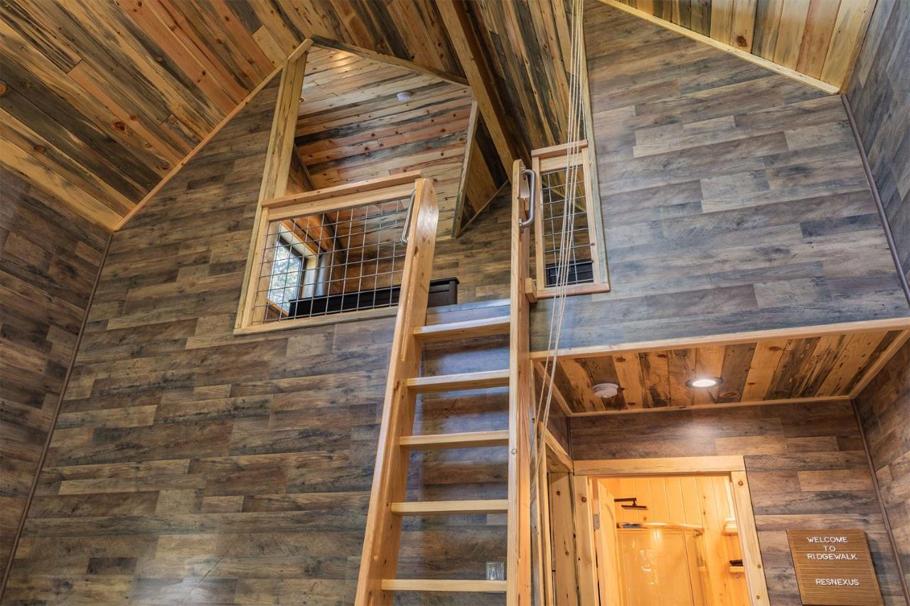Bed and Breakfast Ridgewalk Treehouse Анджел Файер Экстерьер фото